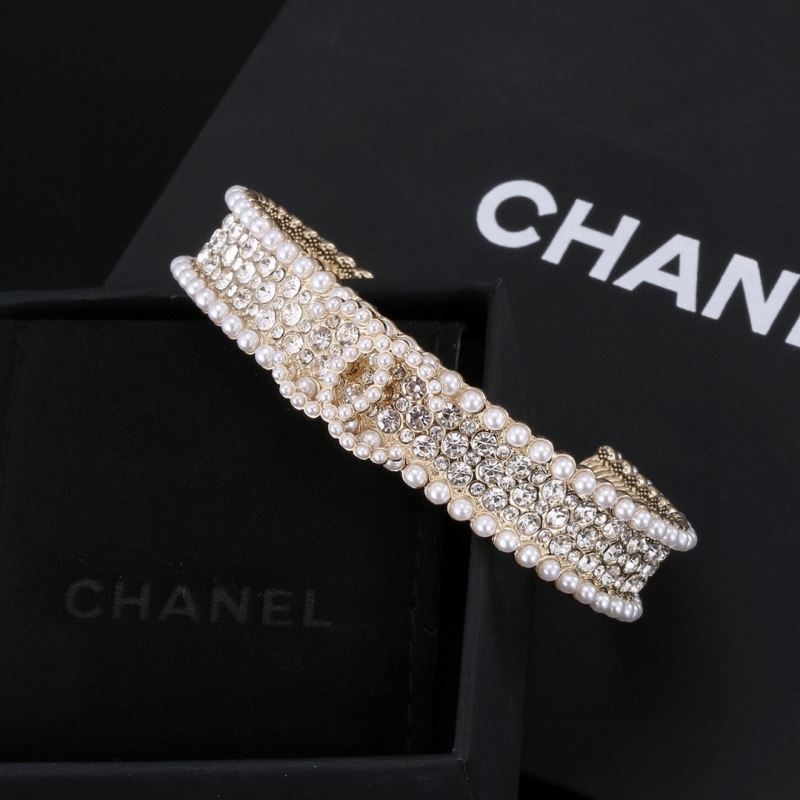 Ch**el bracelets